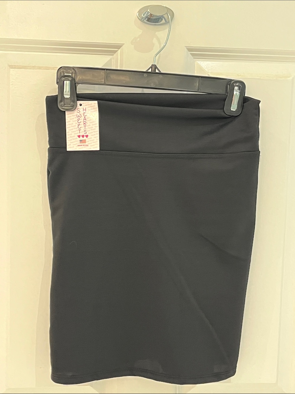 Black Mini Pencil Skirt - Sleek Stretch Fit